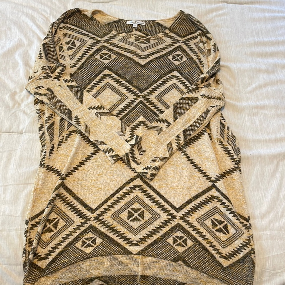 Aztec print tunic light weight sweater
